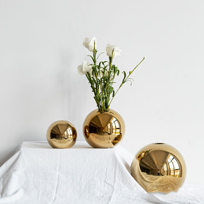 Ceramic Gold Round Vase